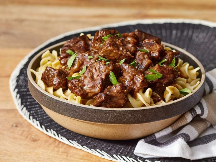 Thịt bò chứa một lượng lớn chất béo bão hòa, gây nhiều tác hại đối với sức khỏe.