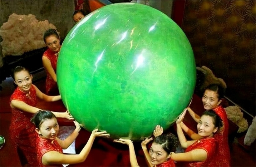 Mức giá "khủng" này đã khiến nhiều nhà sưu tập chùn bước. Ảnh: Internet