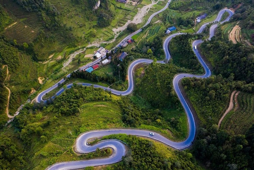 Dốc Bắc Sum - "Cổng trời" hùng vĩ.