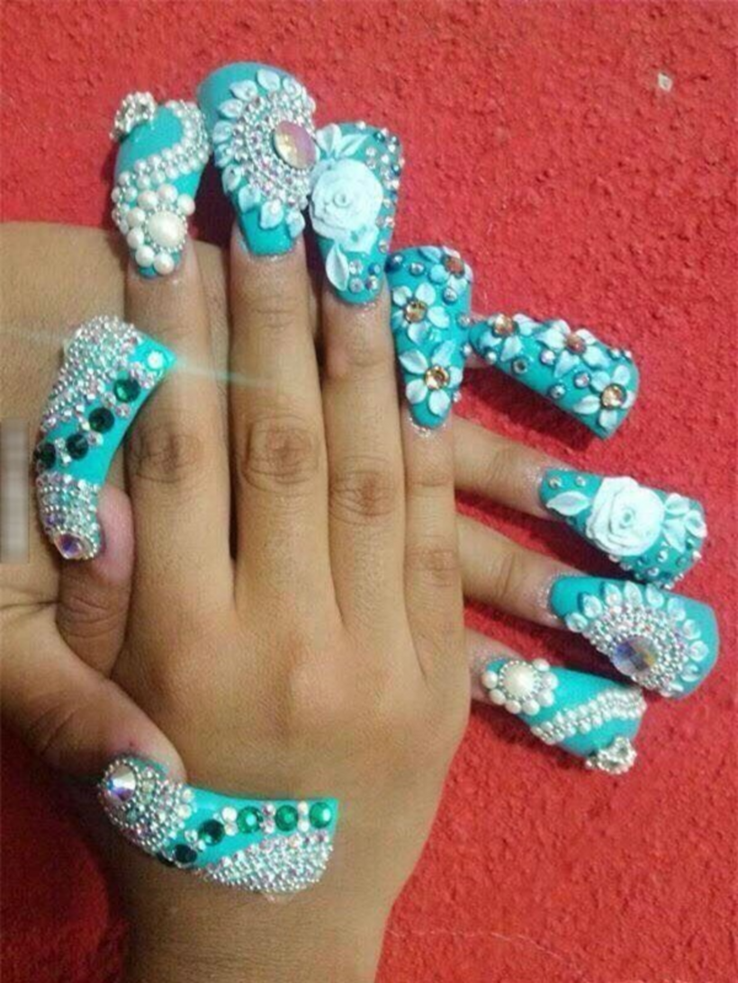 Hình dáng nail mỏ vịt dở khóc dở cười