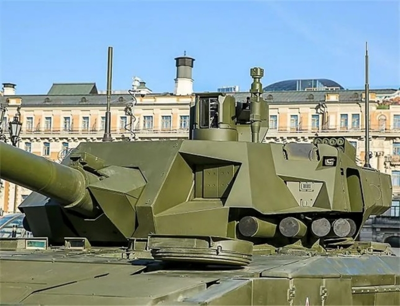Cận cảnh tháp pháo không có người của xe tăng Armata T-14. Ảnh: Army Recognition