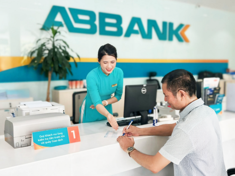 Công tác nâng cao năng lực quản trị và năng lực cạnh tranh theo chiến lược phát triển bền vững bắt đầu được ABBANK thực thi trong năm 2024.