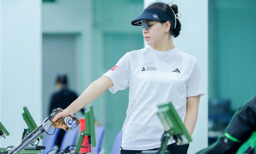Rẽ hướng sang bộ môn bắn súng, Trịnh Thu Vinh cho thấy khả năng thiên bẩm ít ai có được.