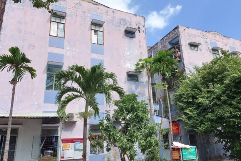 Việc mua bán, chuyển nhượng nhà ở xã hội (NƠXH) là một vấn đề được nhiều người quan tâm, đặc biệt là về các khoản thuế và phí phải nộp. Ảnh minh họa