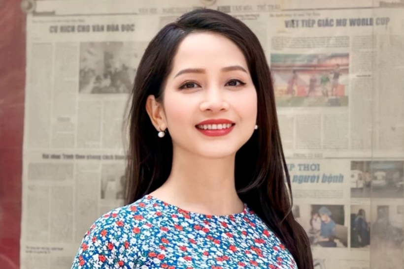 Hiện Diệu Thảo giảng dạy đàn tỳ bà tại Học viện Âm nhạc Quốc gia. Ảnh: VnExpress