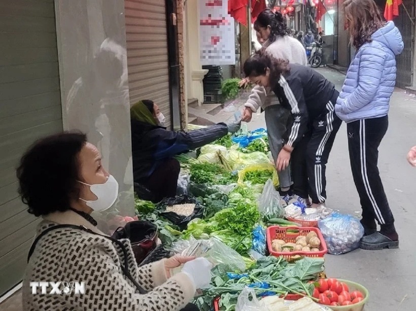 Tại các địa phương đã có thêm nhiều siêu thị, cửa hàng, quầy hàng tại chợ truyền thống mở hàng kinh doanh trở lại. Ảnh minh họa: TTXVN