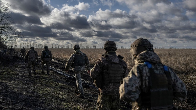 Ukraine dần sa vào "vòng vây tử thần" của Nga. Ảnh: CNN