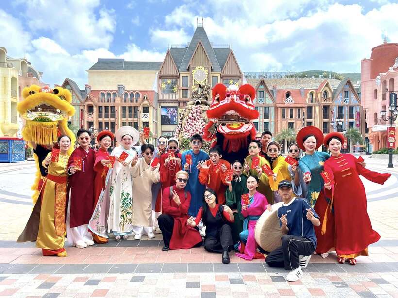 Choáng ngợp sức hút của “Vũ trụ Vin”: 6 ngày đón hơn 11 triệu lượt khách - 8