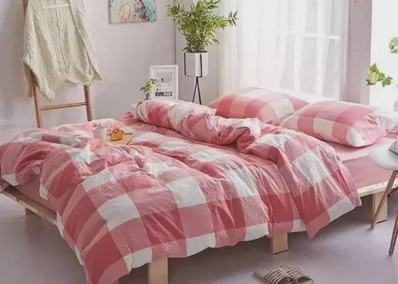 Giấc ngủ ngon và sâu giấc đóng vai trò quan trọng trong việc duy trì sức khỏe thể chất và tinh thần. Một trong những yếu tố góp phần tạo nên giấc ngủ chất lượng chính là bộ ga trải giường sạch sẽ, thơm tho.