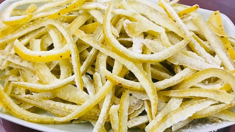 Vitamin C và tinh dầu có trong vỏ bưởi là những thành phần có khả năng chống hôi miệng một cách hiệu quả.