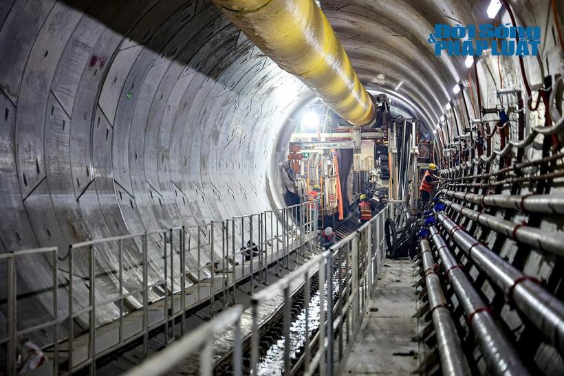 Cận cảnh “quái vật” khoan hầm Metro Nhổn - ga Hà Nội - 9