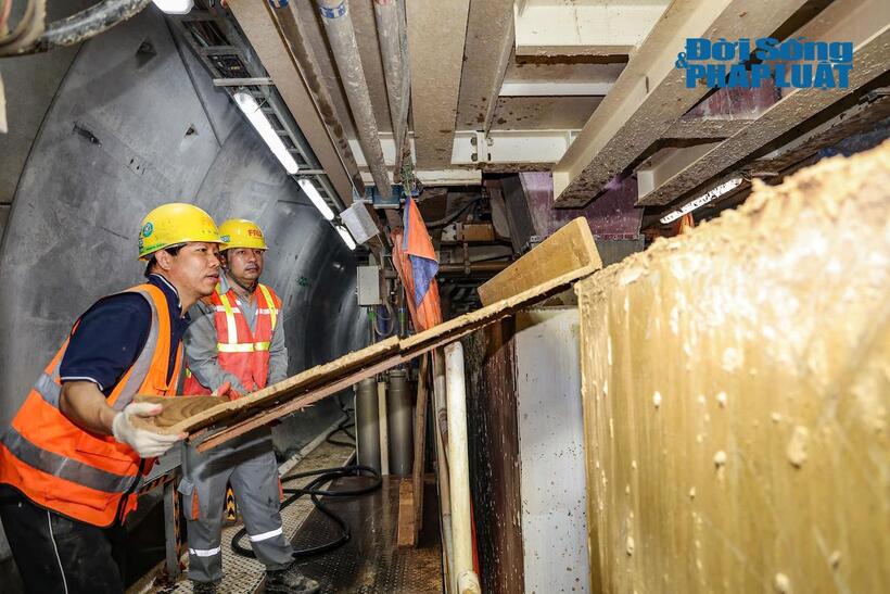Cận cảnh “quái vật” khoan hầm Metro Nhổn - ga Hà Nội - 7