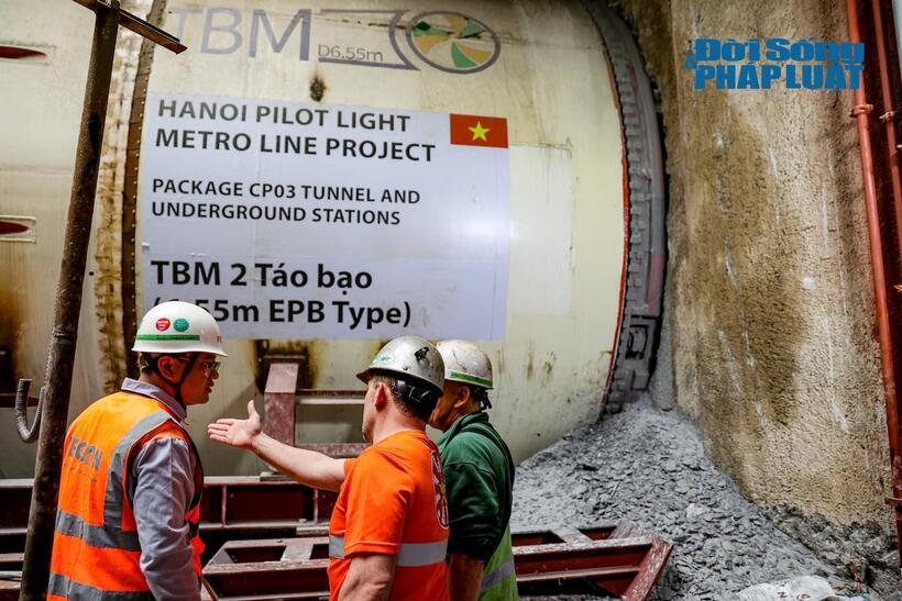 Cận cảnh “quái vật” khoan hầm Metro Nhổn - ga Hà Nội - 3