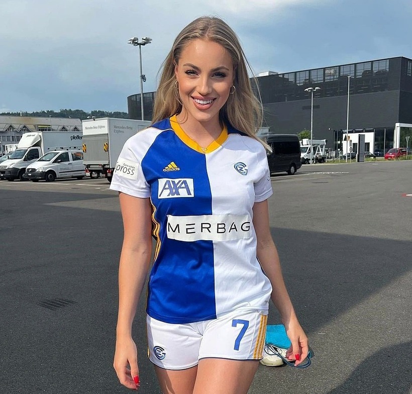 Markovic trong màu áo CLB Grasshopper Zurich. Ảnh: Instagram / anamxrkovic