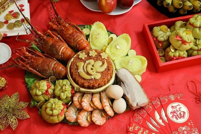 Ngày vía Thần Tài là cơ hội để gia đình, đặc biệt là những người kinh doanh, khởi đầu năm mới thật suôn sẻ và thịnh vượng. Ảnh minh họa