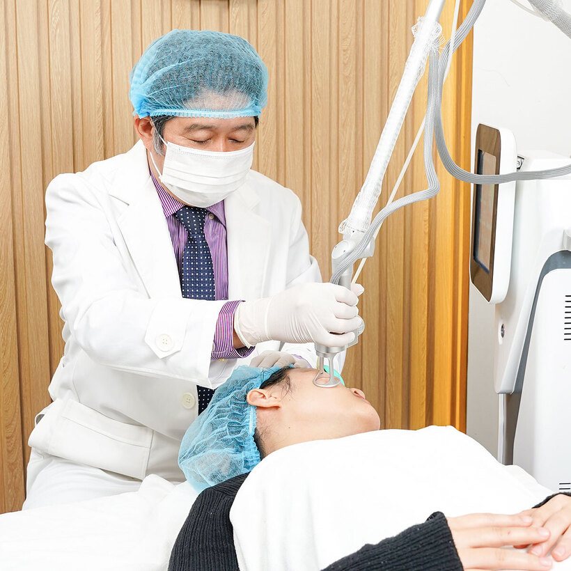 Chân dung bác sĩ Nguyễn Quốc Hưng trong ngành da liễu: Từ tâm đến tài - 3