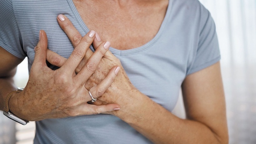 Phát hiện mắc ung thư thể hiếm từ vệt hồng ở áo lót. Ảnh minh họa