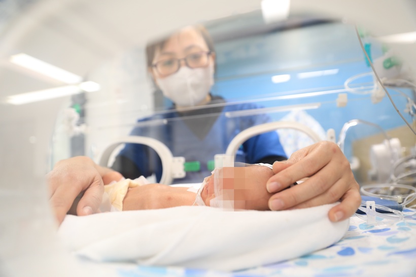 Gia tăng tình trạng trẻ nhỏ mắc cúm mùa thời gian gần đây. Ảnh minh họa