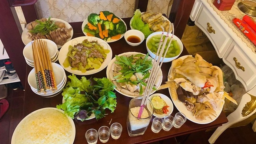 Rượu thường được sử dụng ở trong các lễ cúng lớn hoặc quan trọng như lễ cúng thần Tài, Tết Nguyên đán, giỗ chạp