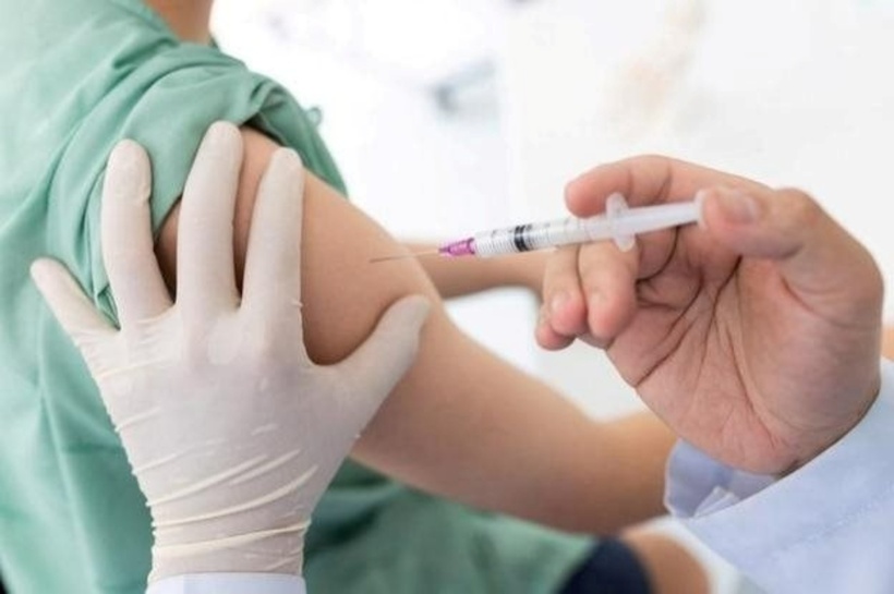 Vaccine phòng cúm là biện pháp hiệu quả nhất để phòng bệnh và tránh các biến chứng nặng. Ảnh minh họa.