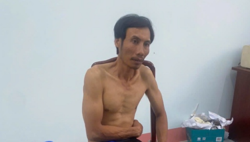 Đối tượng Nghĩa tại cơ quan công an. Ảnh: Người Đưa Tin