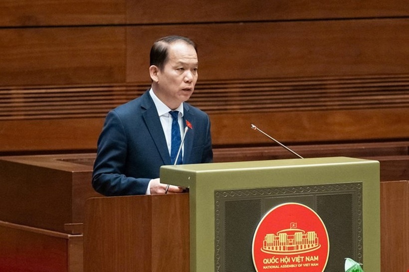 Chủ nhiệm Ủy ban Pháp luật của Quốc hội Hoàng Thanh Tùng trình bày Báo cáo thẩm tra về dự án Luật Tổ chức Chính phủ (sửa đổi). Ảnh: Báo Chính phủ