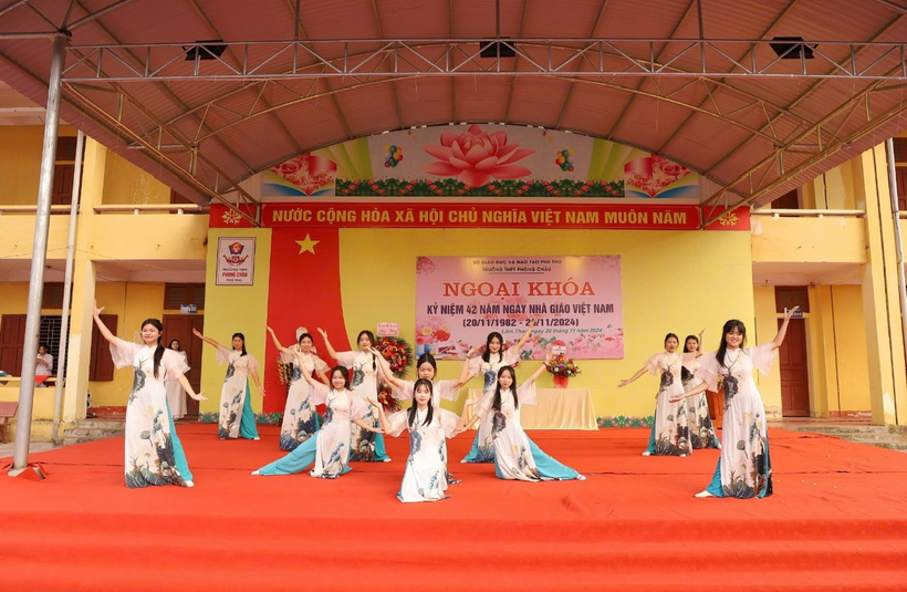 Hoạt động ngoại khóa chào mừng ngày lễ