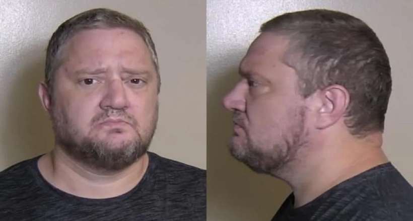 Neil Howard (46 tuổi) đã sát hại mẹ mình. Ảnh: NDTV