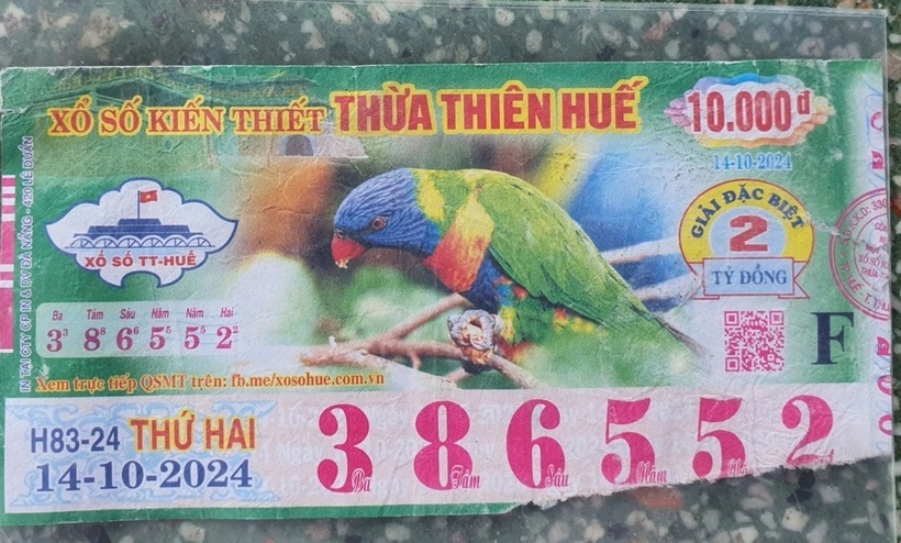 Tờ vé số trúng giải đặc biệt 2 tỉ đồng nhưng không được trao thưởng của bà Nguyệt. (Ảnh: Dân trí)