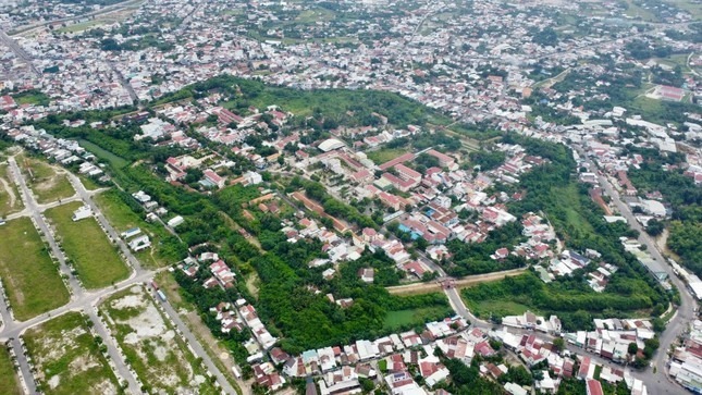 Toàn cảnh khu di tích Thành cổ Diên Khánh. (Ảnh: Tiền phong)