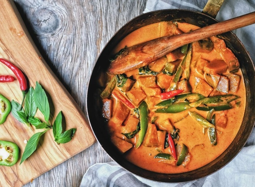 Khi ăn quá cay, dạ dày sẽ bị ảnh hưởng.
