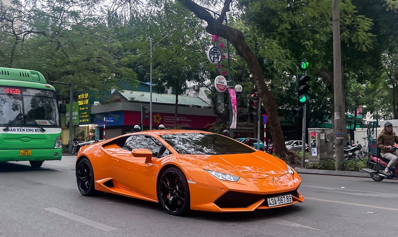 Lamborghini Huracan là một trong những dòng siêu xe thể thao đình đám của hãng xe Ý Lamborghini, được ra mắt lần đầu tiên vào năm 2014. (Ảnh: VietnamNet)
