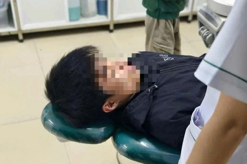 Em S. được vào chụp CT ở Bệnh viện đa khoa TP.Vinh. (Ảnh: Dân trí)