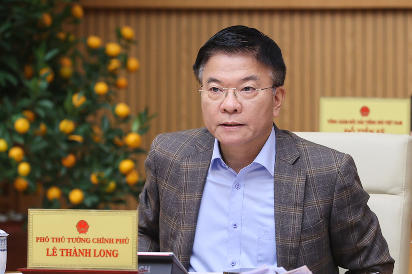 Phó Thủ tướng Lê Thành Long thay mặt Thủ tướng Chính phủ điều hành phiên họp (Ảnh: VGP).