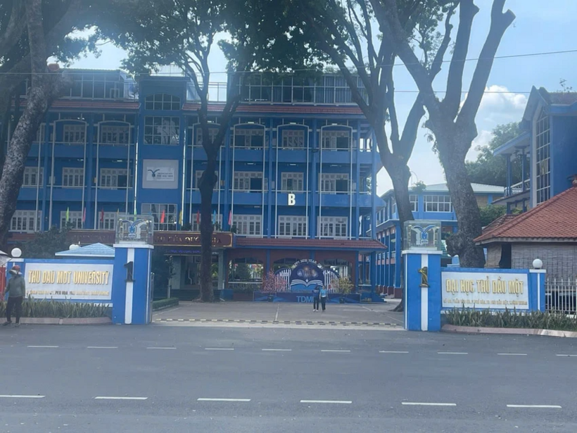 Đại diện trường Đại học Thủ Dầu Một khẳng định, chi tiết nhóm đối tượng vào trường đòi đưa nam sinh đi là không có như lời của sinh viên. Ảnh: Pháp luật TP.HCM