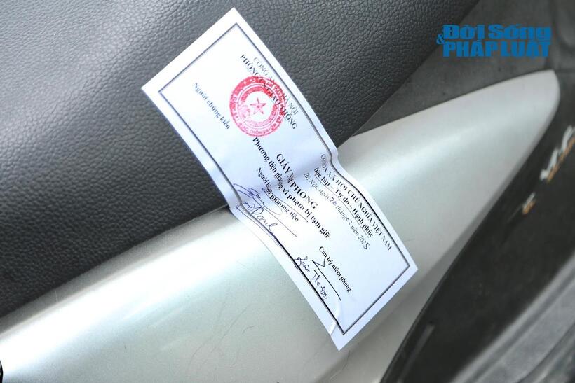 CSGT Hà Nội tăng cường lập chốt xử lý nồng độ cồn - 10