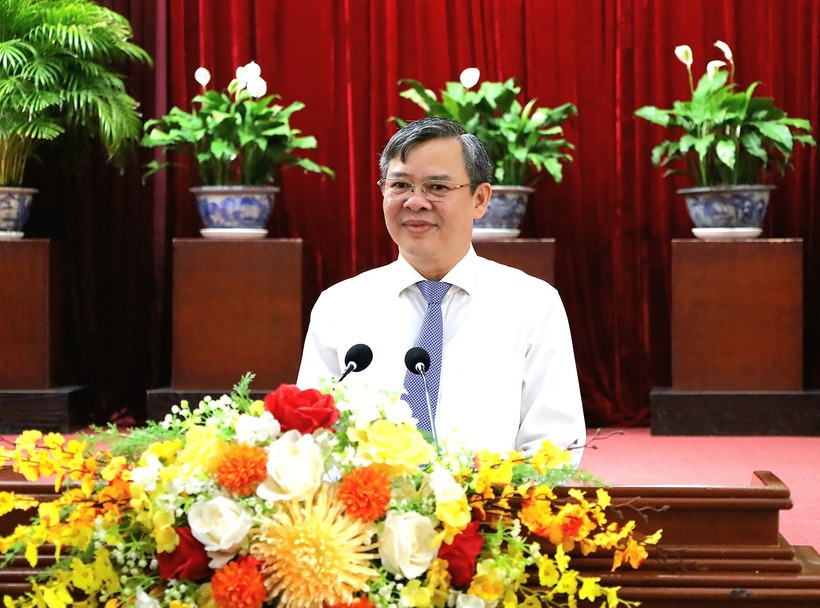 Ông Trương Cảnh Tuyên làm Chủ tịch UBND TP.Cần Thơ. Ảnh: Dân Việt