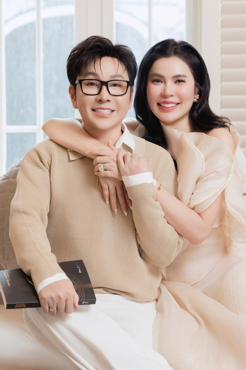 Phương Lê tiết lộ khi cô đề cập ý định tiếp tục mang thai, đón thêm thành viên mới, con gái đầu (năm nay 15 tuổi) hết lòng ủng hộ mẹ.