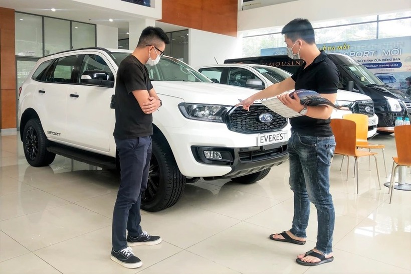 Doanh số toàn thị trường ô tô Việt Nam giảm sâu. Ảnh: VietNamPlus