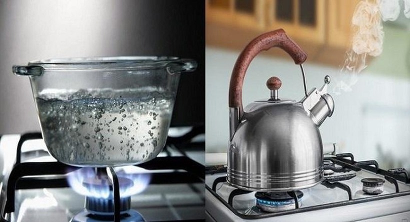 Không nên làm nguội nước bằng cách cho thêm nước lạnh hoặc để trong tủ lạnh ngay sau khi đun sôi. Hãy để nước nguội tự nhiên ở nhiệt độ phòng.