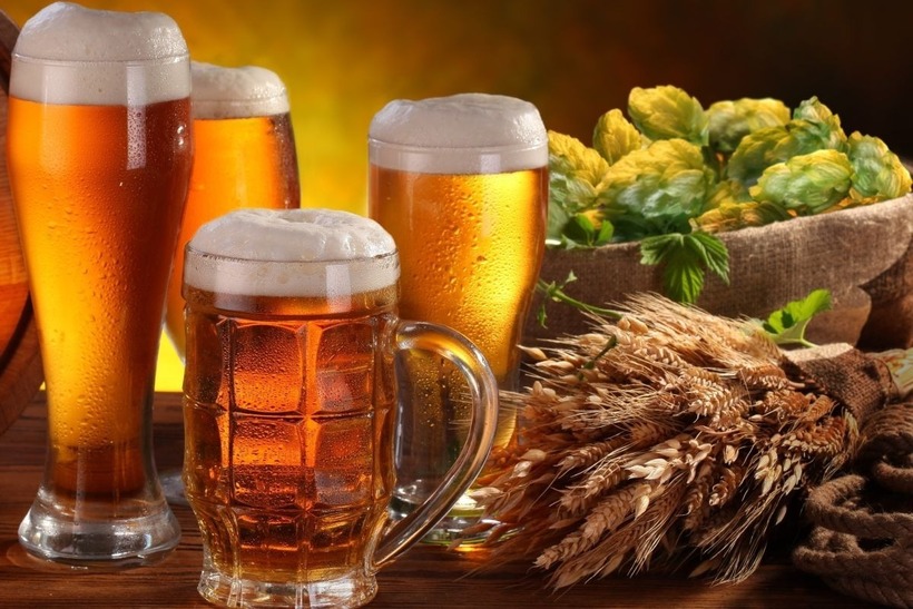 Nhiều người tin rằng bia có thể giúp giải nhiệt, xua tan cái nóng.