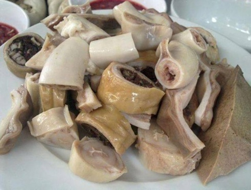 Dù là ruột non hay ruột già, cũng không nên ăn quá nhiều. Ảnh minh họa.