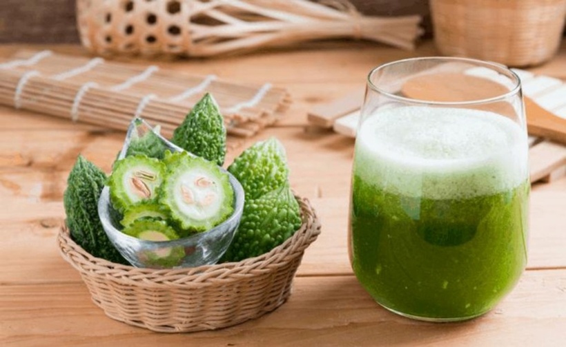 Mướp đắng vị đắng, ngọt, tính bình có tác dụng thanh nhiệt, giải độc làm mát gan.