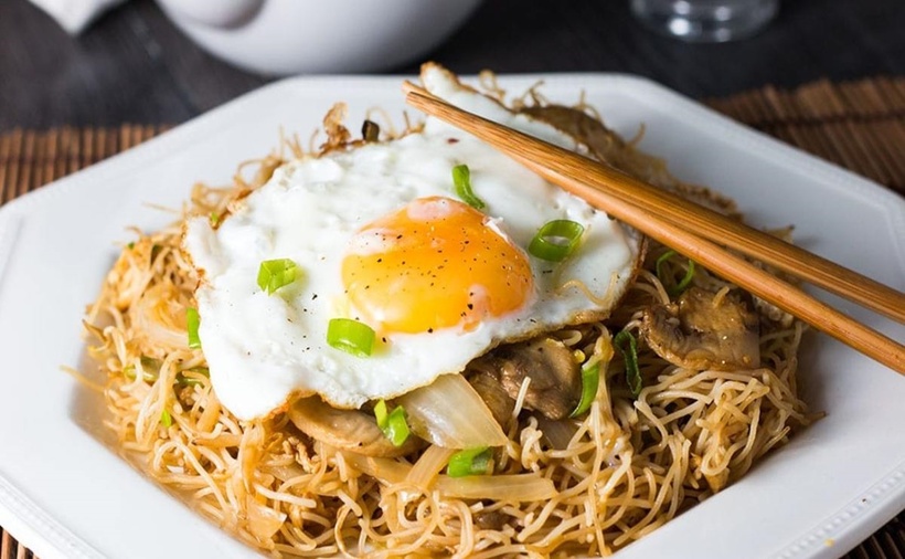 Mặc dù trứng có nhiều lợi ích, nhưng bạn nên ăn với lượng vừa phải, tùy thuộc vào tình trạng sức khỏe và nhu cầu dinh dưỡng của bản thân.