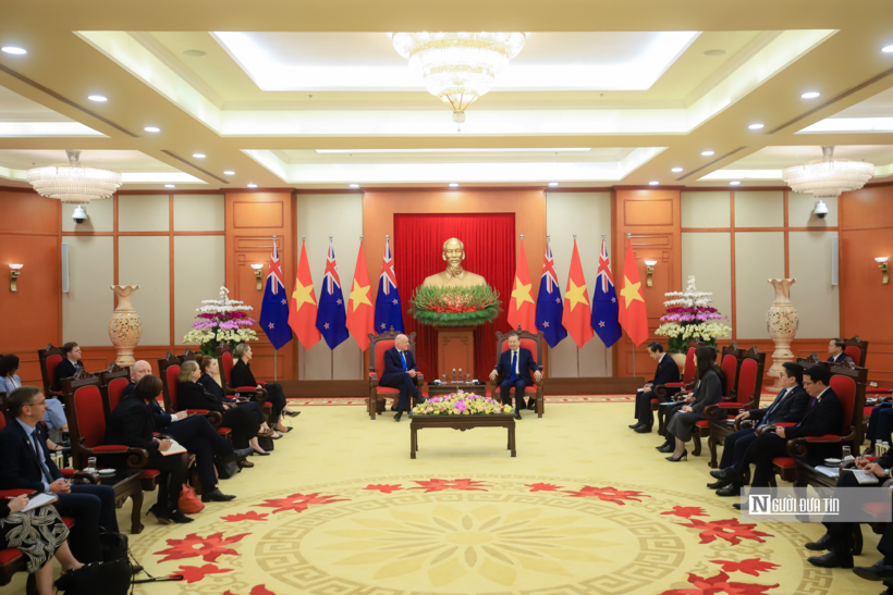 Việt Nam và New Zealand nhất trí tiếp tục tăng cường trao đổi giữa Lãnh đạo Cấp cao, cấp Bộ trưởng và quan chức cao cấp tại các diễn đàn song phương, khu vực và đa phương trên cơ sở tôn trọng luật pháp quốc tế, bình đẳng, độc lập, chủ quyền và toàn vẹn lãnh thổ.