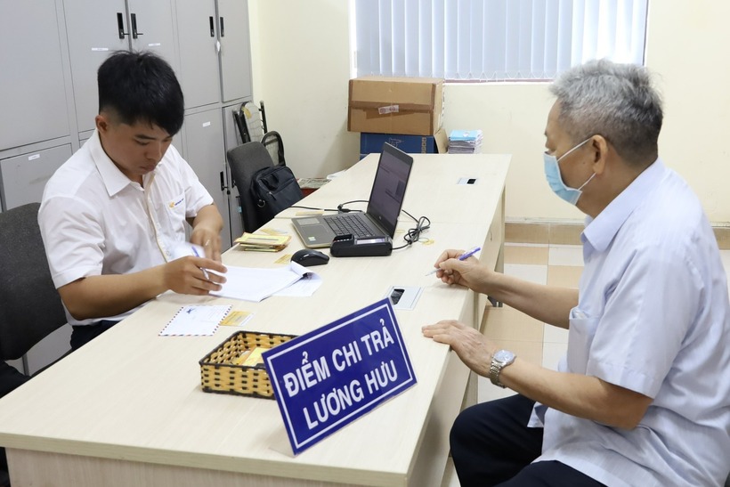 Lịch chi trả lương hưu, trợ cấp BHXH qua tài khoản cá nhân sẽ lùi đến ngày 4/3, do các ngày 1 và 2/3 trùng vào thứ bảy và chủ nhật cuối tuần. Ảnh minh họa