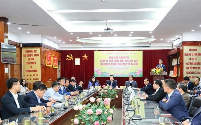 Hội nghị bàn giao, tiếp nhận nhiệm vụ diễn ra sáng nay 28/2.