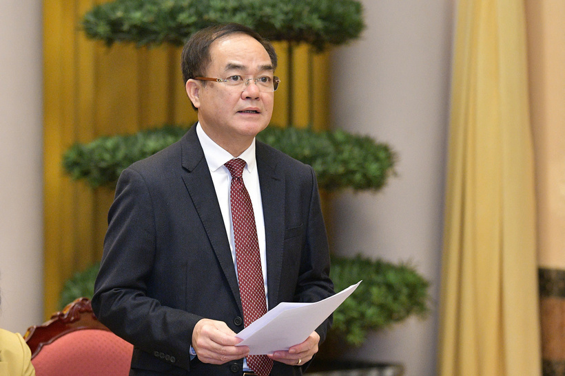 Ông Vũ Chiến Thắng - Thứ trưởng Bộ Nội vụ phát biểu tại họp báo. (Ảnh: Trọng Quỳnh)