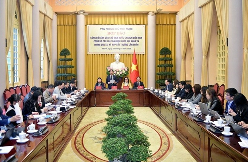 Toàn cảnh phiên họp báo (Ảnh: Trọng Quỳnh).