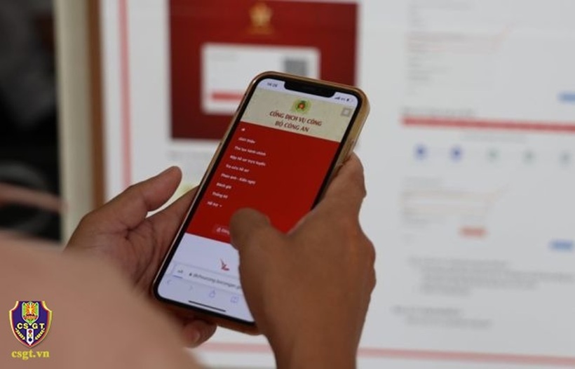 Người dân có nhu cầu cấp, đổi giấy phép lái xe bằng hình thức trực tuyến thì truy cập vào Cổng dịch vụ công quốc gia. Ảnh: Cục CSGT